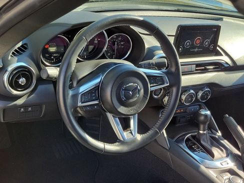 Used 2021 MAZDA MX-5 Miata Grand Touring image 16