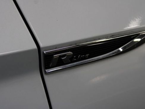 Used 2019 Volkswagen Jetta R-Line w/ R-Line Cold Weather Package FWD image 6