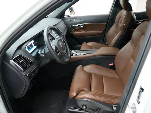 Certified 2024 Volvo XC90 T8 Ultimate AWD/4WD image 25