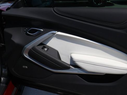 Used 2022 Chevrolet Camaro SS RWD image 14