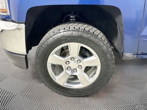 Used 2017 Chevrolet Silverado 1500 LT w/ All Star Edition AWD/4WD image 25