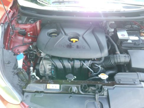 Used 2013 Hyundai Elantra GLS w/ Preferred Pkg FWD image 40