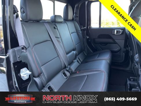 New 2025 Jeep Gladiator Rubicon image 23