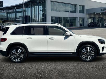 New 2025 Mercedes-Benz GLB 250 250