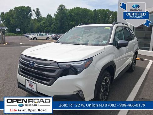 Used 2026 Subaru Forester Premium AWD/4WD image 3