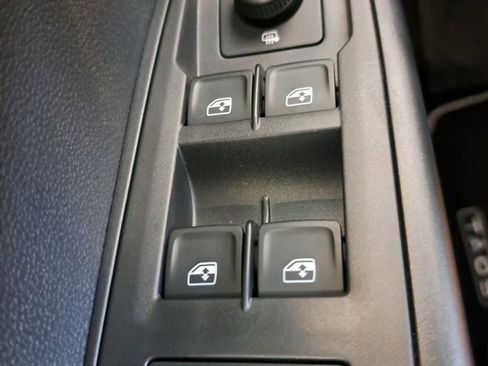 New 2026 Volkswagen Tiguan SEL R-Line AWD/4WD image 13