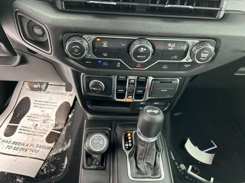 New 2025 Jeep Wrangler Unlimited Sport S 4xe AWD/4WD image 19
