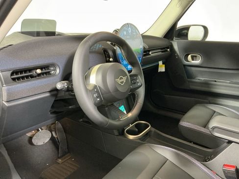 New 2026 MINI Cooper 4-Door Hardtop image 21