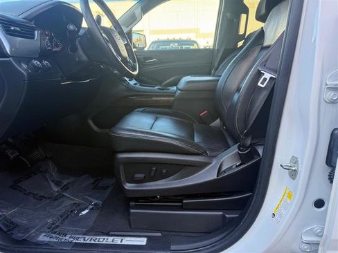 Used 2019 Chevrolet Suburban LT image 66
