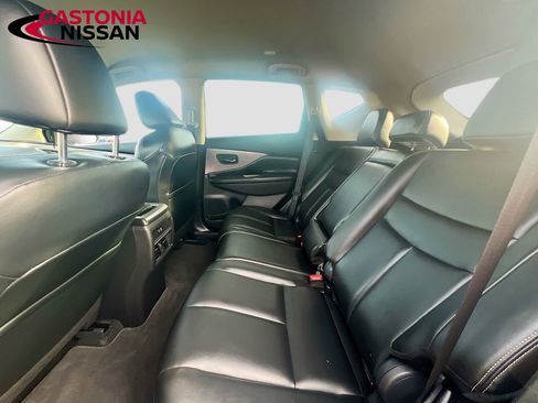 Used 2024 Nissan Murano SV image 31