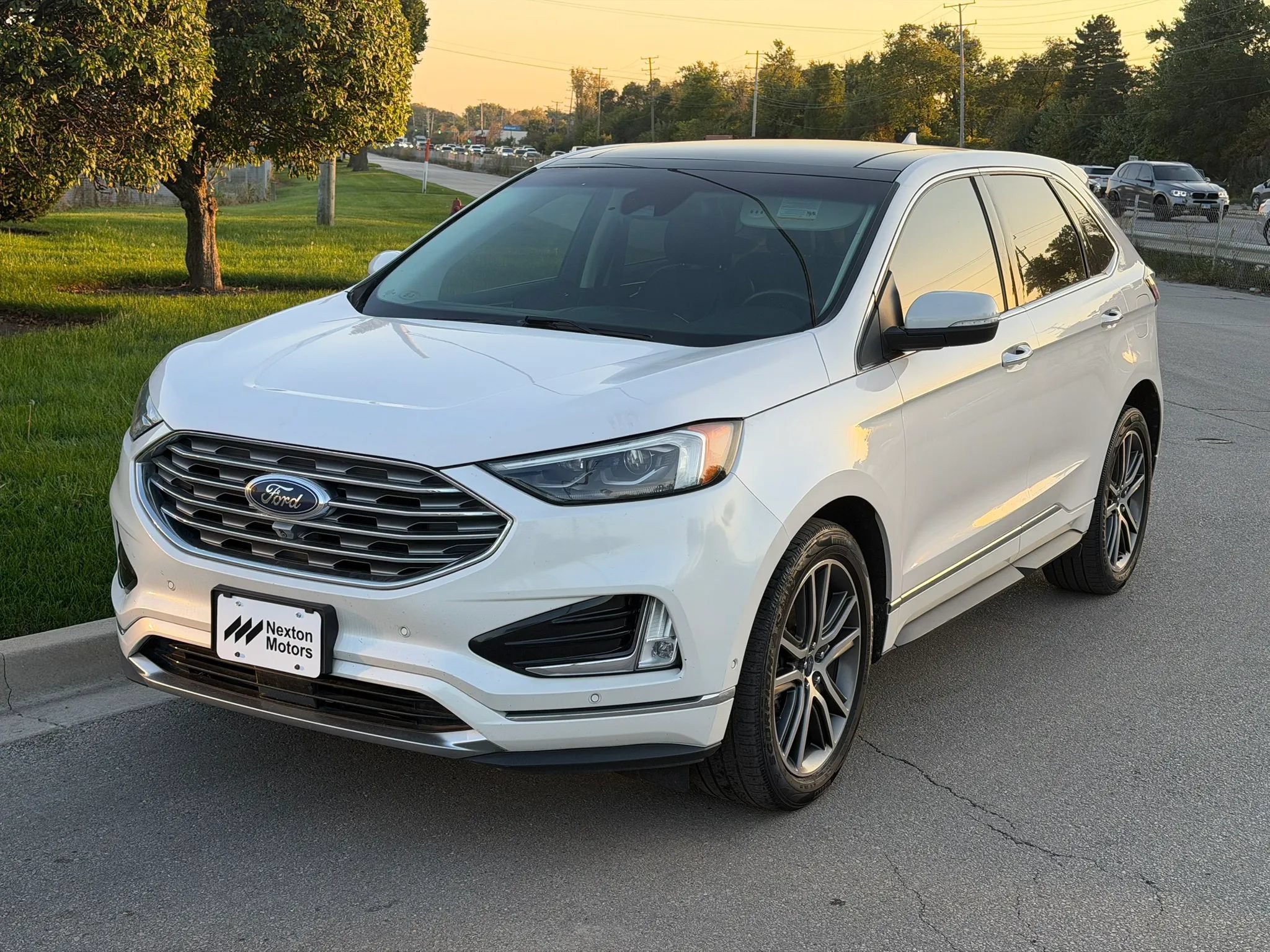 Used 2019 Ford Edge Titanium w/ Equipment Group 301A FWD image 1
