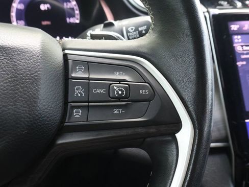 Used 2022 Jeep Grand Cherokee L Limited AWD/4WD image 31