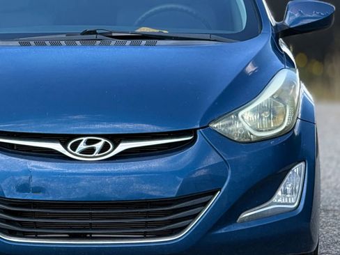 Used 2016 Hyundai Elantra SE w/ Option Group 02 FWD image 12