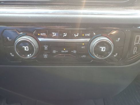 Used 2024 Chevrolet Silverado 1500 LT AWD/4WD image 24