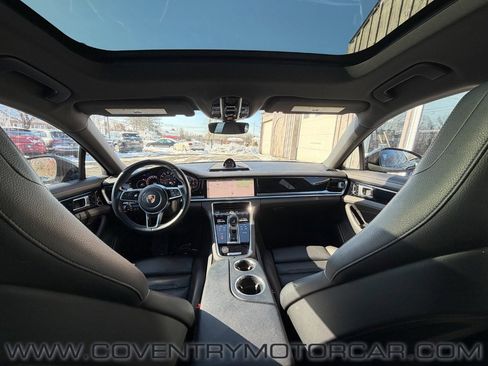 Used 2017 Porsche Panamera 4 image 37