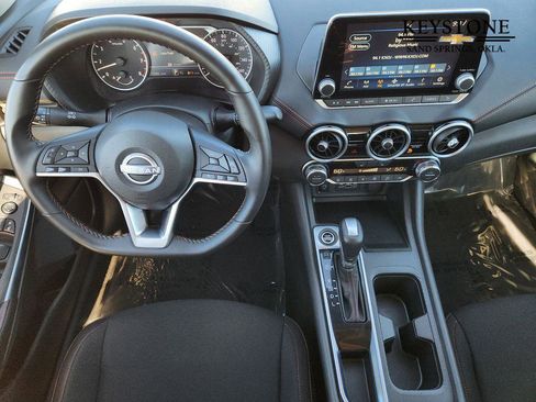 Used 2025 Nissan Sentra SR image 28