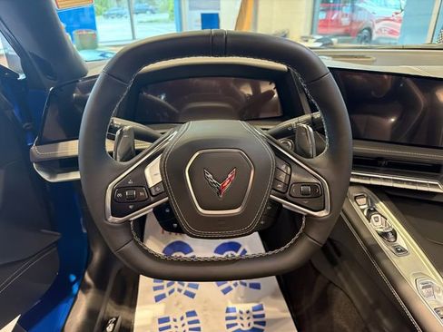 New 2026 Chevrolet Corvette Stingray Premium Conv w/ Z51 Performance Package RWD image 17