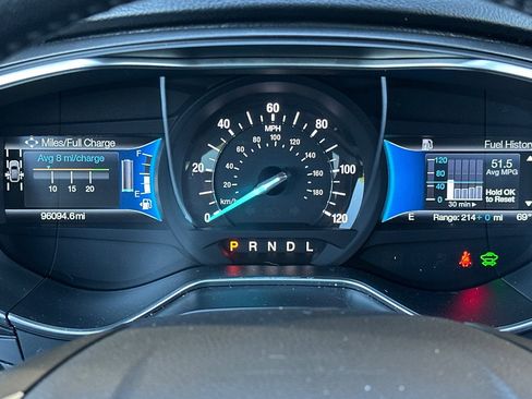 Used 2017 Ford Fusion Energi Titanium FWD image 22