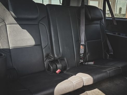 Used 2015 Chevrolet Suburban LT AWD/4WD image 32