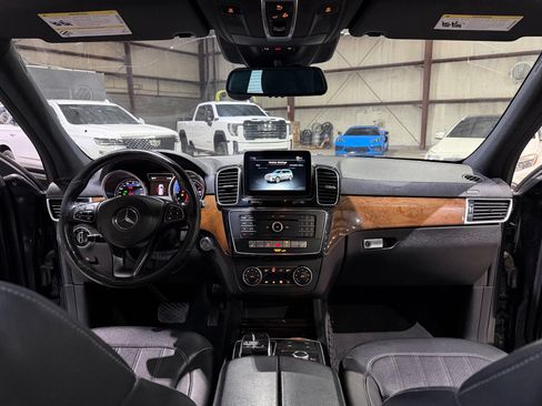Used 2018 Mercedes-Benz GLS 450 4MATIC w/ Premium Package image 27