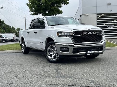 Used 2025 RAM 1500 Big Horn AWD/4WD image 1