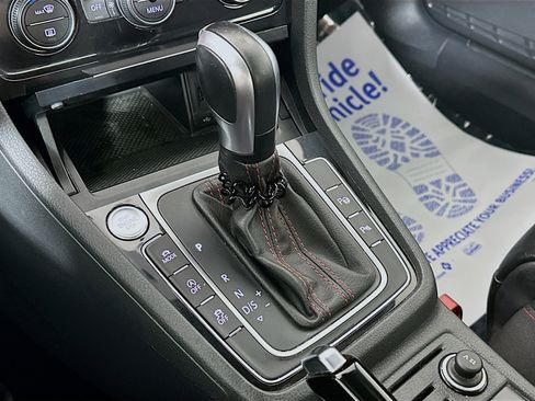 Used 2020 Volkswagen GTI Autobahn FWD image 17