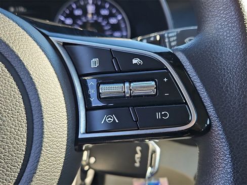 Certified 2023 Kia Forte LXS image 23