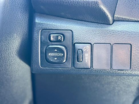 Used 2015 Toyota Corolla S FWD image 25