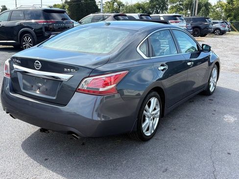 Used 2013 Nissan Altima 3.5 SL w/ Technology Pkg FWD image 5