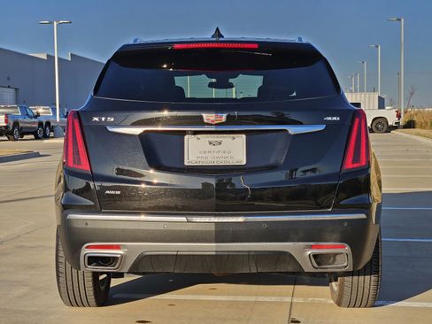 Certified 2025 Cadillac XT5 Premium Luxury image 8