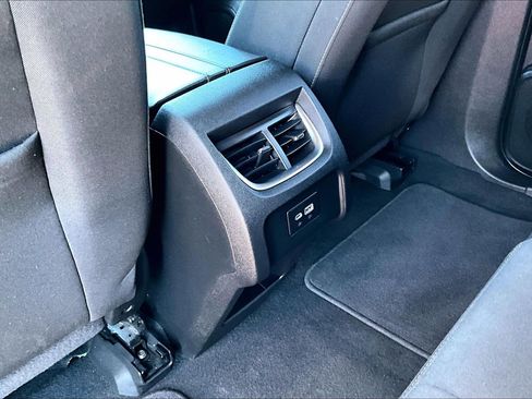 Used 2023 Chevrolet Blazer LT image 10