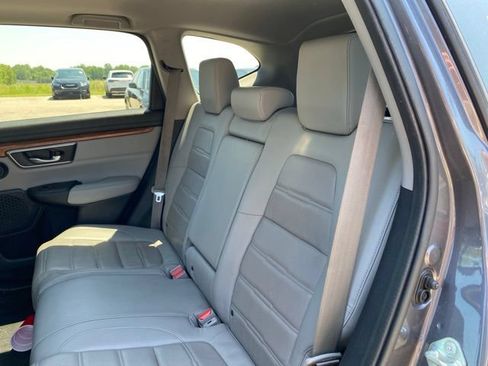 Used 2018 Honda CR-V Touring image 3