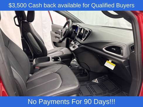 New 2026 Chrysler Pacifica Select w/ S Appearance Package image 29