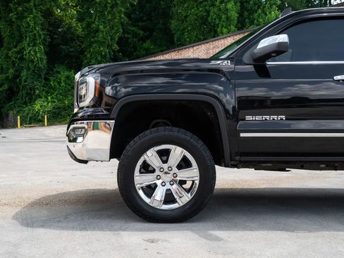 Used 2017 GMC Sierra 1500 SLT AWD/4WD image 3