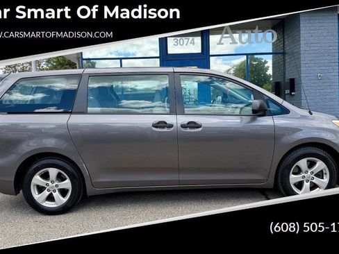 Used 2014 Toyota Sienna L FWD image 1
