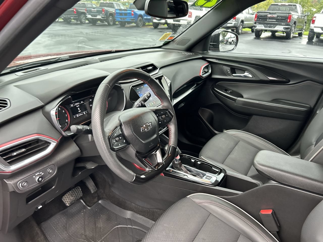 Used 2023 Chevrolet TrailBlazer RS AWD/4WD image 24
