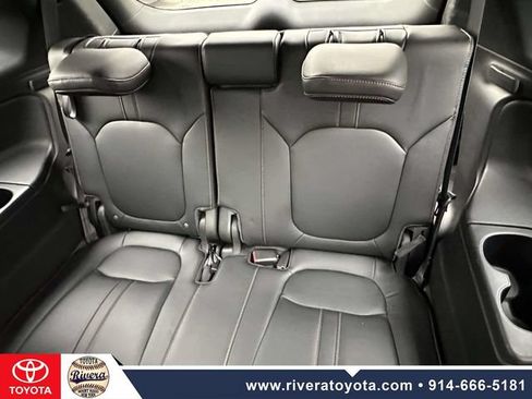 Used 2024 Honda Pilot TrailSport image 19
