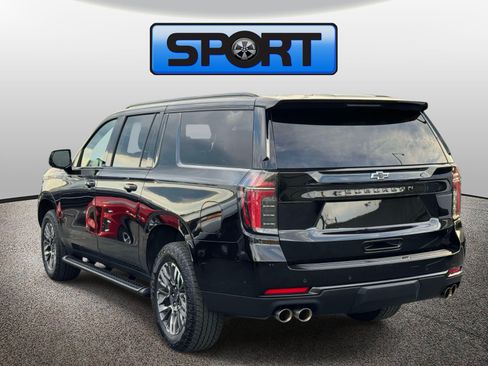 Used 2025 Chevrolet Suburban Z71 AWD/4WD image 23