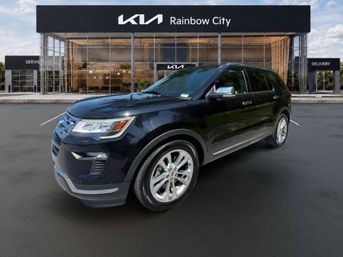 Used 2019 Ford Explorer Limited w/ Ford Safe & Smart Package FWD image 1