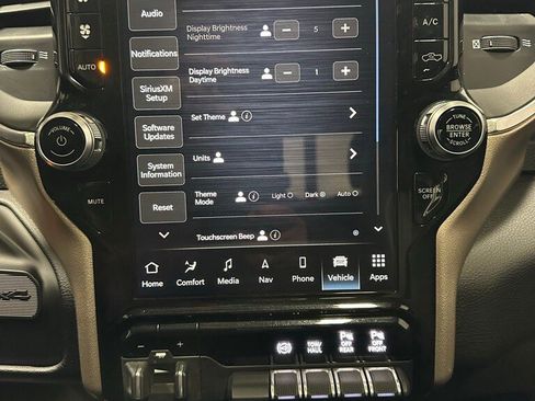 Used 2024 RAM 2500 Laramie image 35