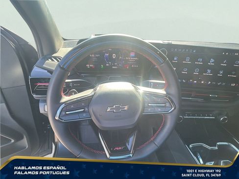 Certified 2025 Chevrolet Silverado EV RST AWD/4WD image 18
