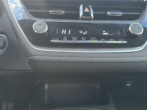Used 2023 Toyota Corolla SE image 12