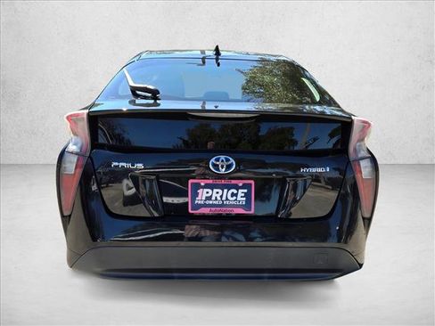 Used 2016 Toyota Prius Two image 7