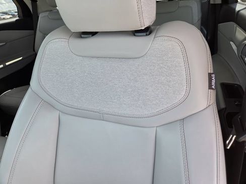 New 2026 Ford Explorer Active w/ Active Comfort Package AWD/4WD image 12