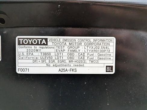 Used 2020 Toyota RAV4 XLE Premium image 14