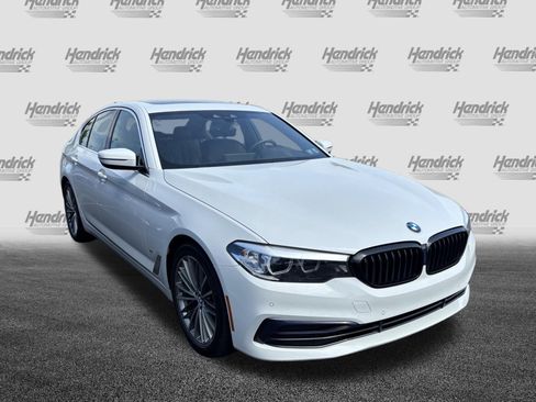 Used 2019 BMW 530i xDrive w/ Convenience Package AWD/4WD image 2