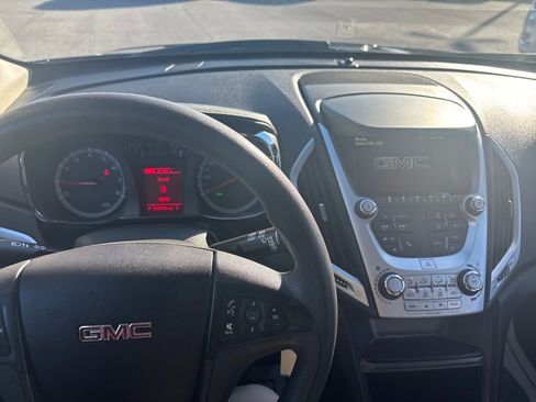 Used 2017 GMC Terrain SLE image 18