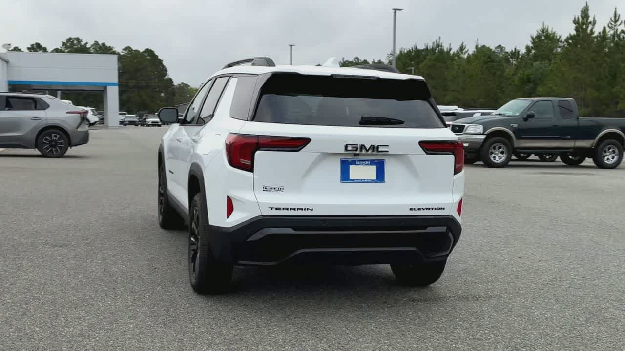 New 2027 GMC Terrain Elevation w/ Elevation Premium Package FWD image 7