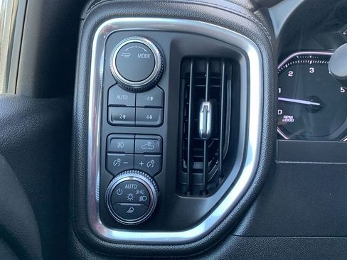 Used 2021 GMC Sierra 3500 SLT w/ SLT Convenience Package AWD/4WD image 17