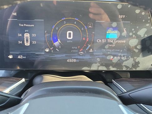 Used 2025 Chevrolet Tahoe Premier image 7